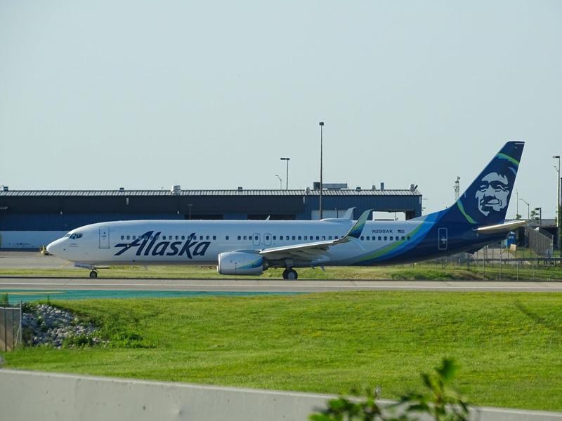 Green confident in Hawaii-Alaska airlines merger